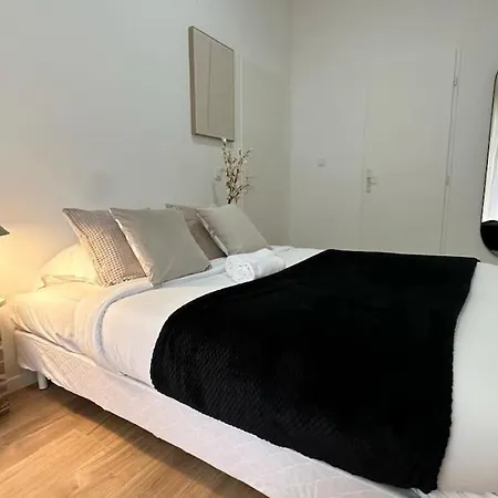 76 St Pierre - 1 Bedroom - Vaise Λυών