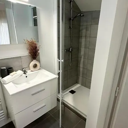 76 St Pierre - 1 Bedroom - Vaise Διαμέρισμα
